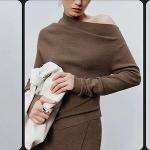 NWT Commense Asymmetric Neckline Long Sleeve Knit Top Dark Brown Small